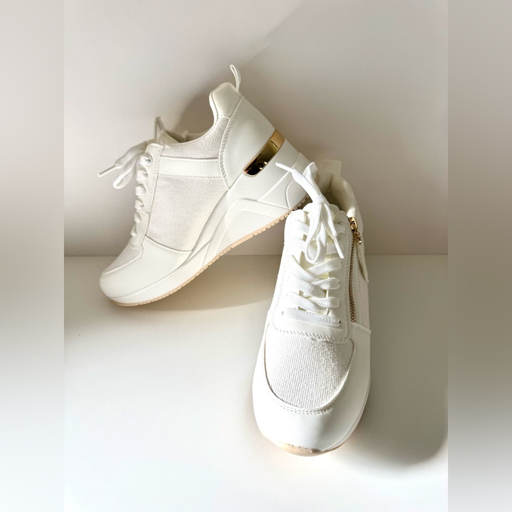 Anjoufemme Women's High Heel Wedge Sneakers White/Off White Sz 9.5 New with Tags
